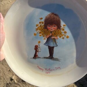 1976 Mother’s Day Fran Mar Moppets Collectible Plate.